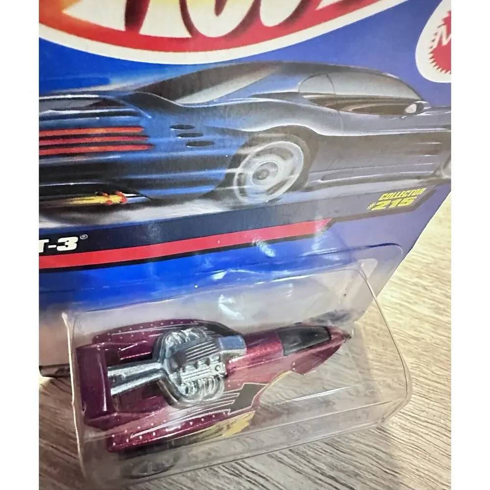 Hot Wheels XT-3 Three-Wheel Red Car Diecast 1/64 Scale Collector Hotwheels H8